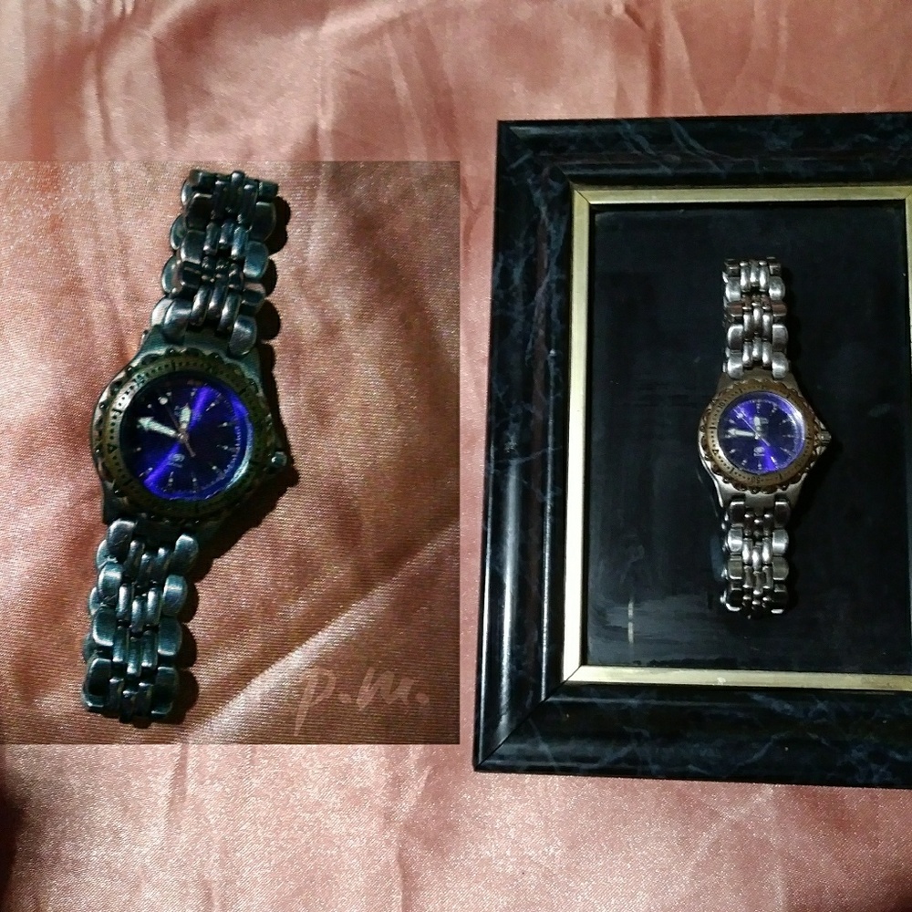 royal blue & silver Fossil wrist watch
